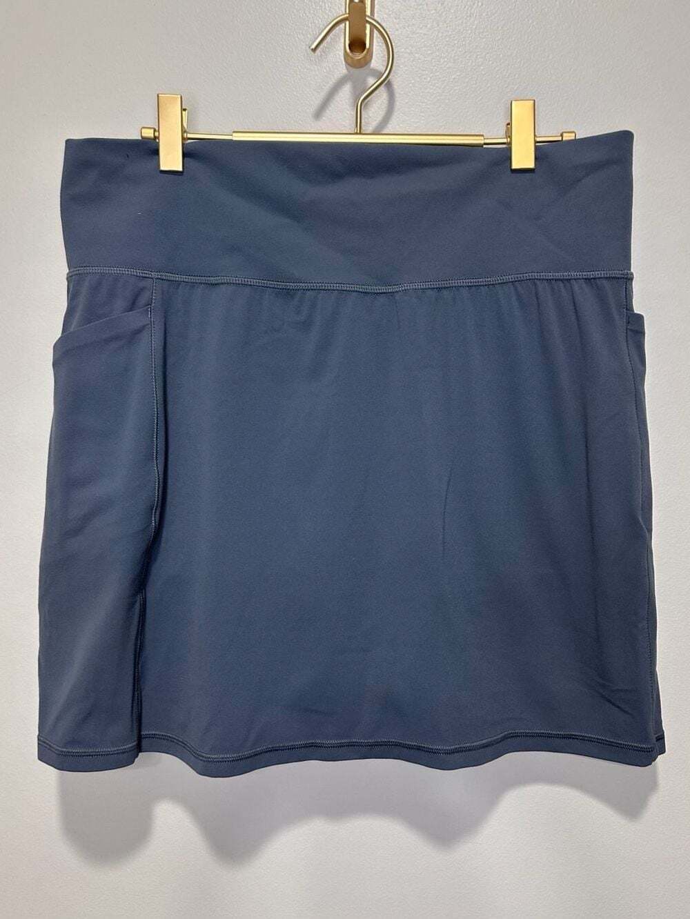 Athleta Salutation Stash Pocket 16.5" Skort